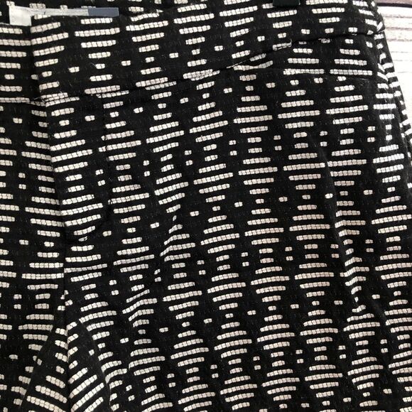 Old Navy Black & White Patterned Shorts Size 2 - Picture 7 of 8